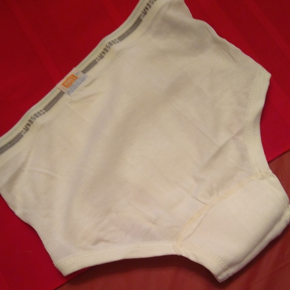Hing's White Briefs - Picture 6 of 8